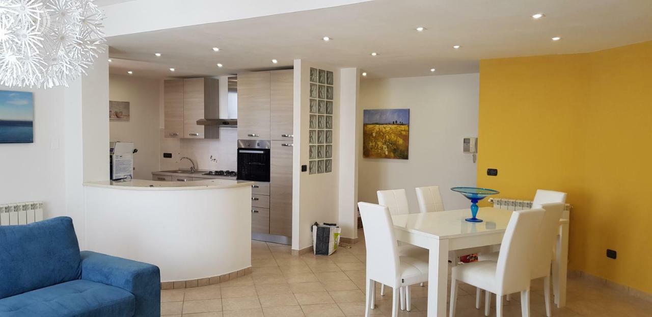 L'Isola Di Ago Apartment Torregrotta Екстериор снимка